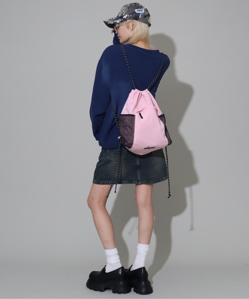 SEQUENZ(シークエンズ)の「【SEQUENZ/シークエンズ】vintage finishing logo sweatshirt/別注 ヴィンテージライクフェード加工 クルーネックスウェット(スウェット・メンズ・ダークブラウン/ブラック/ピンク/ダークネイビー・L/M/S)」の13枚目の写真