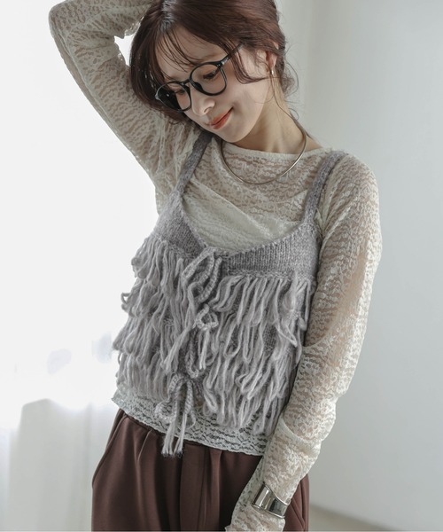 AMELY(エミリー)の「ループフリンジニットビスチェ(キャミソール・レディース・モカ/ブラック/アイボリー/グレー・フリー)」の2枚目の写真