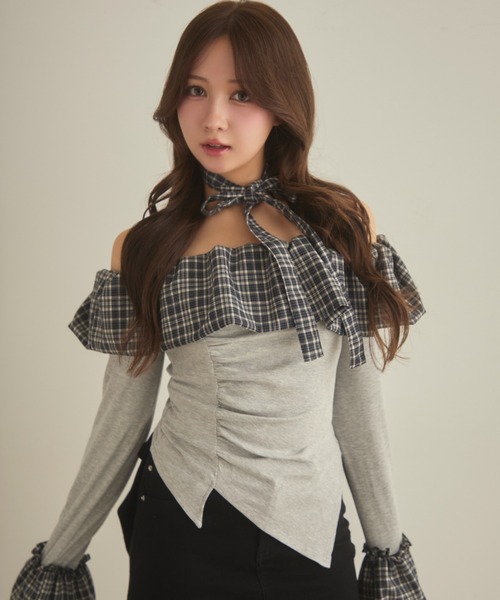 フリル付きオフショルダー トップス グレー セール】チェックフリルオフショルダートップス（Tシャツ/カットソー