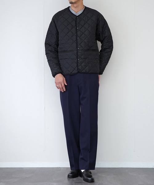 PENNEYS（ぺニーズ）の「PENNEY'S ぺニーズ / THE FOX STANDARD QUILT CREW CARDIGAN（ナイロンジャケット・メンズ・ネイビー/グレー/ブラック/ブラウン・MEDIUM/LARGE）」の2枚目の写真