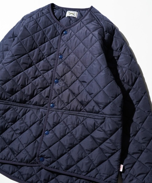 PENNEYS（ぺニーズ）の「PENNEY'S ぺニーズ / THE FOX STANDARD QUILT CREW CARDIGAN（ナイロンジャケット・メンズ・ネイビー/グレー/ブラック/ブラウン・MEDIUM/LARGE）」の18枚目の写真