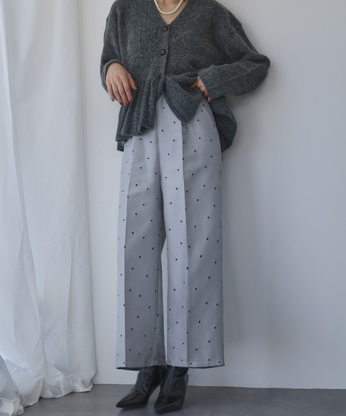 ELFRANK(エルフランク)の「ドットジャガード ストレート セミワイドパンツ【洗える】(スラックス・レディース・グレー系/ブラック系・S/L/M)」の14枚目の写真