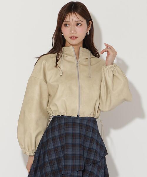 AND COUTURE(アンドクチュール)の「フェイクレザーブルゾン(ブルゾン・レディース・ベージュ/ブラック/ブラウン・FREE)」の21枚目の写真