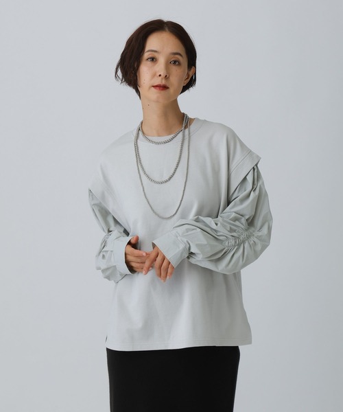 LEPSIM(レプシィム)の「袖キャザー異素材プルオーバー 582457(Tシャツ/カットソー・レディース・ブラック/ライトグレー/アイボリー・FREE)」の3枚目の写真