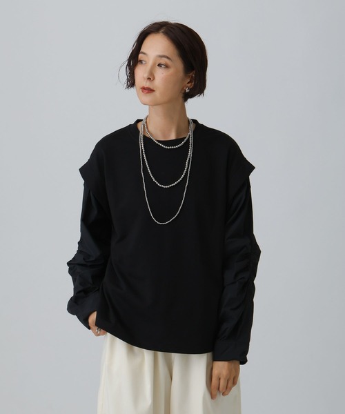 LEPSIM(レプシィム)の「袖キャザー異素材プルオーバー 582457(Tシャツ/カットソー・レディース・ブラック/ライトグレー/アイボリー・FREE)」の2枚目の写真