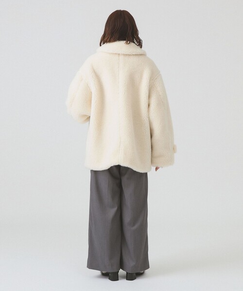 Ray BEAMS（レイビームス）の「ボア ビッグ ポケット ハーフ コート（その他アウター・レディース・ダークブラウン/オフホワイト・0/1）」の5枚目の写真