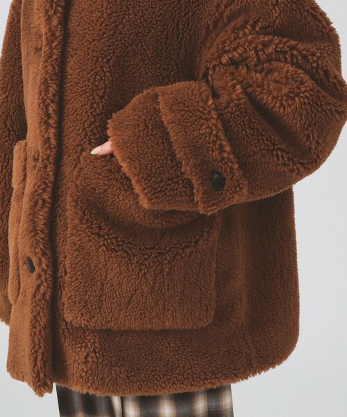 Ray BEAMS（レイビームス）の「ボア ビッグ ポケット ハーフ コート（その他アウター・レディース・ダークブラウン/オフホワイト・0/1）」の16枚目の写真