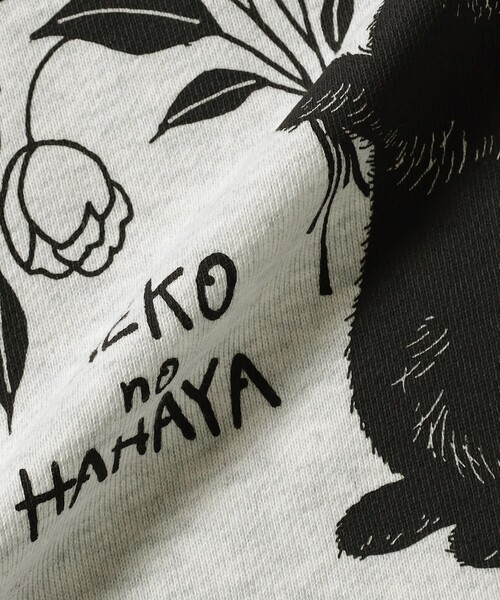 BEAMS T（ビームスティー）の「BEAMS / "NEKO NO HANAYA" Crewneck Sweat（スウェット・メンズ・ライトグレー・XL/L/M/S）」の7枚目の写真