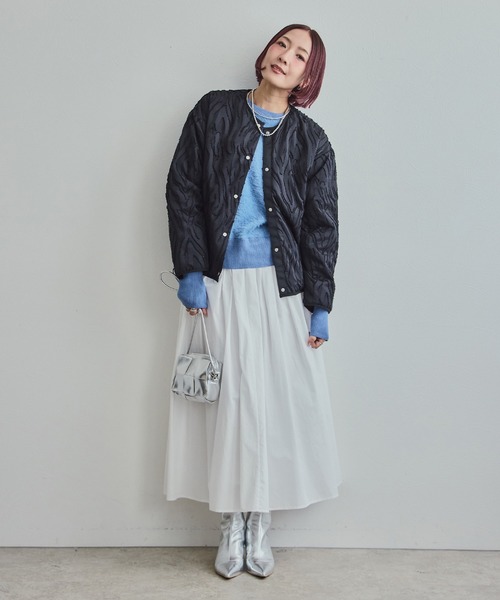 LHELBIE(レルビエ)の「ライトパファージャケット(ノーカラージャケット・レディース・カーキ/ブラック/オフホワイト・M)」の5枚目の写真