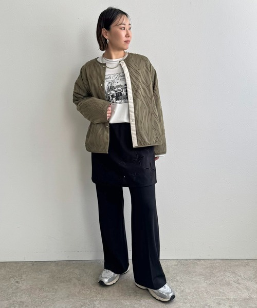 LHELBIE(レルビエ)の「ライトパファージャケット(ノーカラージャケット・レディース・カーキ/ブラック/オフホワイト・M)」の14枚目の写真