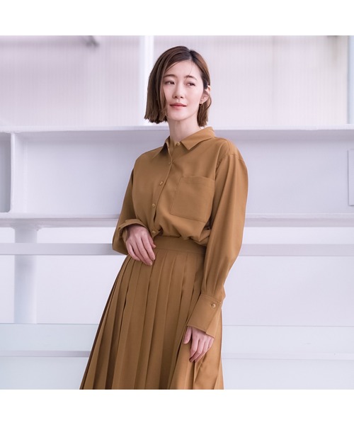 AOYAMA(アオヤマ)の「ちょうどいいかっちり見えシャツアップ企画!レギュラーカラーブラウス(シャツ/ブラウス・レディース・キャメル・M)」の9枚目の写真