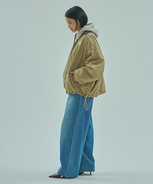 UMBRO(アンブロ)の「(UMBRO × ROSE BUD)NYLON PUFFER JACKET(その他アウター・レディース・ベージュ/バーガンディー・ONE SIZE)」の6枚目の写真