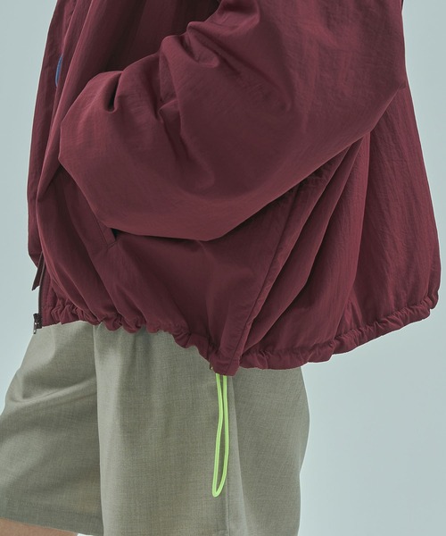 UMBRO(アンブロ)の「(UMBRO × ROSE BUD)NYLON PUFFER JACKET(その他アウター・レディース・ベージュ/バーガンディー・ONE SIZE)」の19枚目の写真