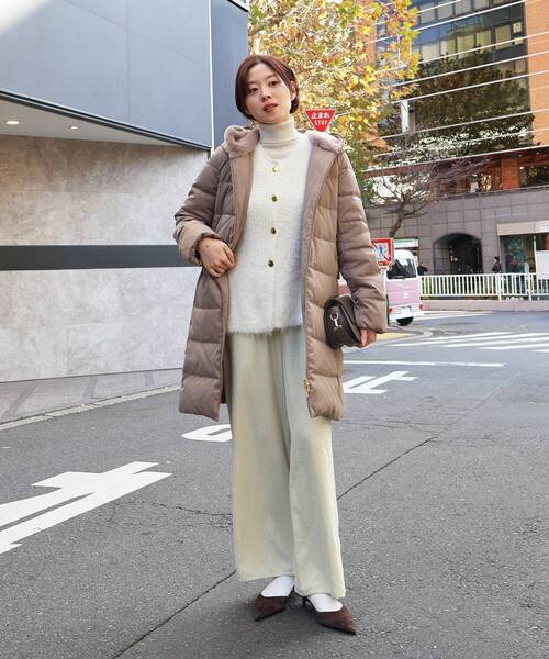 le.coeur blanc（ルクールブラン）の「《WEB限定アイテム》フェザーヤーンラメニットベスト（ベスト・レディース・サックスブルー/オレンジ/ブラック/アイボリー・38）」の11枚目の写真