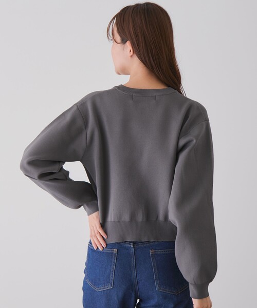 Jayro（ジャイロ）の「ポケ付きクルーカーディガン（カーディガン/ボレロ・レディース・ブラック/ワイン/チャコールグレー・M）」の13枚目の写真