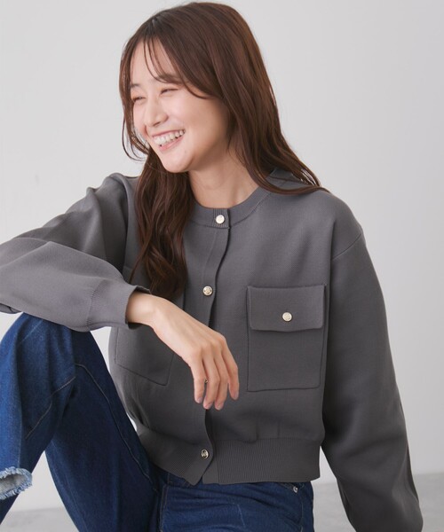 Jayro（ジャイロ）の「ポケ付きクルーカーディガン（カーディガン/ボレロ・レディース・ブラック/ワイン/チャコールグレー・M）」の14枚目の写真