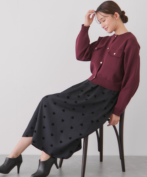 Jayro（ジャイロ）の「ポケ付きクルーカーディガン（カーディガン/ボレロ・レディース・ブラック/ワイン/チャコールグレー・M）」の22枚目の写真