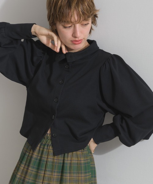 enhaut(アンオート)の「天竺編みスウェッティ パフスリーブ クロップド丈 カーディガン(Tシャツ/カットソー・レディース・ブラック/杢グレー/ブルー/ブラウン/レッド・FREE)」の6枚目の写真