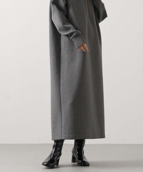 Gready Brilliant（グレディブリリアン）の「ハーフジップカットワンピ（ワンピース・レディース・トップグレー/キャメル・38）」の22枚目の写真