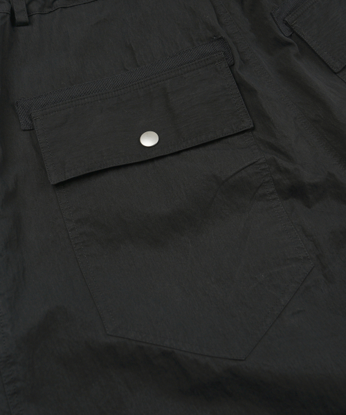 FRIZMWORKS(フリズムワークス)の「FOLD FATIGUE WIDE PANTS _ BLACK(その他パンツ・メンズ・その他・SMALL/MEDIUM/LARGE/X-LARGE)」の7枚目の写真