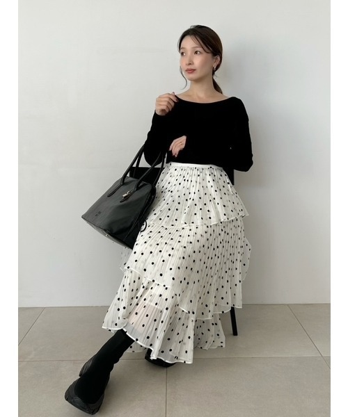 SNIDEL（スナイデル）の「Sustainableプリーツティアードロングスカート（スカート・レディース・チャコールグレー/アイボリー/ドット・0/1）」の12枚目の写真