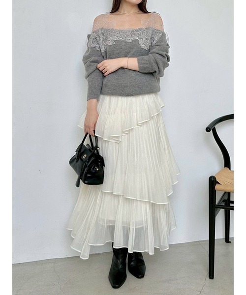 SNIDEL（スナイデル）の「Sustainableプリーツティアードロングスカート（スカート・レディース・チャコールグレー/アイボリー/ドット・0/1）」の6枚目の写真