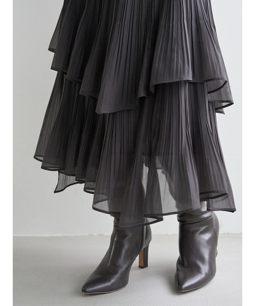 SNIDEL（スナイデル）の「Sustainableプリーツティアードロングスカート（スカート・レディース・チャコールグレー/アイボリー/ドット・0/1）」の18枚目の写真