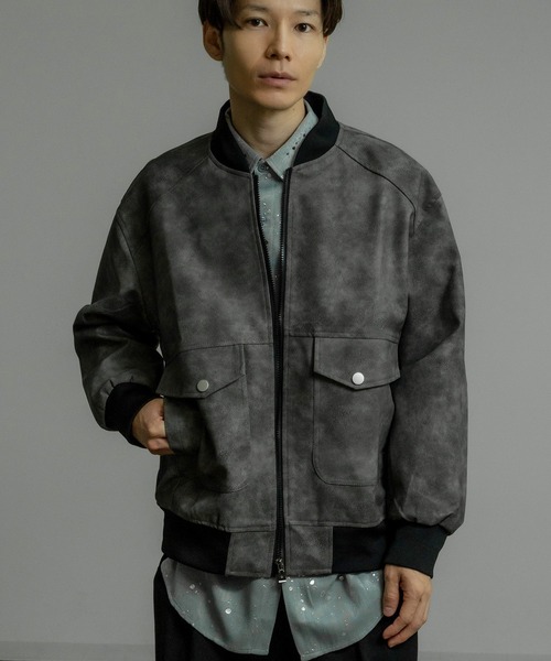 improves(インプローブス)の「スエード調 MA-1 ジャケット(MA-1・メンズ・ブラック/グレー・MEDIUM/LARGE)」の2枚目の写真