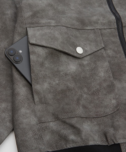 improves(インプローブス)の「スエード調 MA-1 ジャケット(MA-1・メンズ・ブラック/グレー・MEDIUM/LARGE)」の15枚目の写真