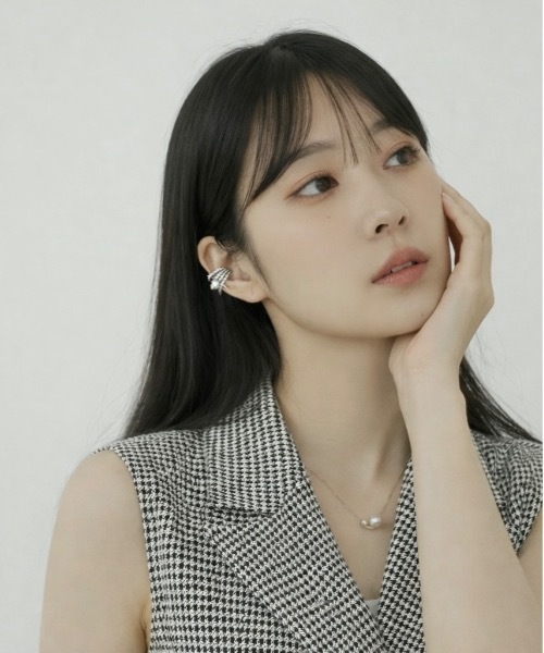 Burner（バーナー）の「【Sonu jewelry（ソヌジュエリー）】スターチャーム ビジューイヤーカフ 2点セット oku-ecuf-3-7（イヤーカフ・レディース・シルバー・FREE）」の9枚目の写真