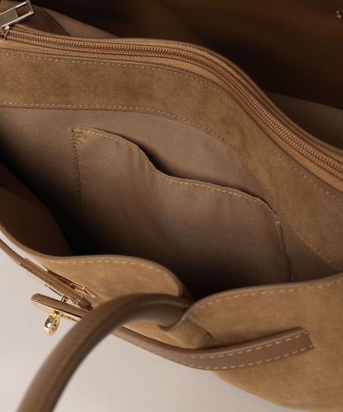 Elura(エルーラ)の「ワイドリュクスベルトトート(ハンドバッグ・レディース・ブラック/キャメル・FREE)」の12枚目の写真