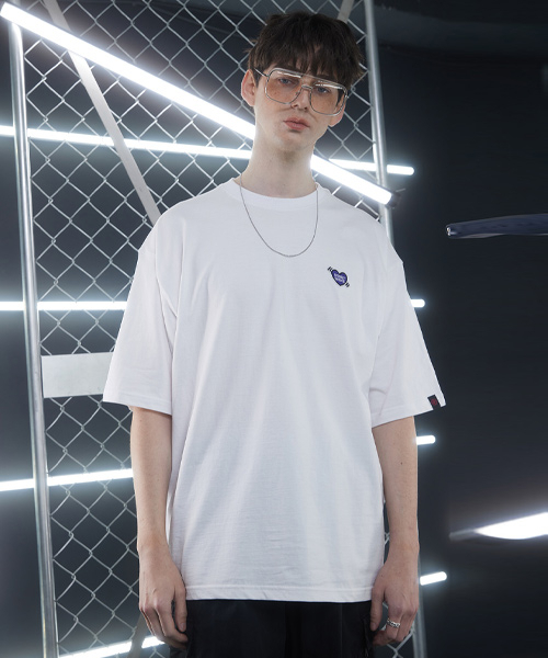 WANGGWAN(ワングァン)の「ハートシェイクオーバーサイズ半袖Tシャツ(ホワイト)(Tシャツ/カットソー・メンズ・その他・LARGE/MEDIUM)」の3枚目の写真