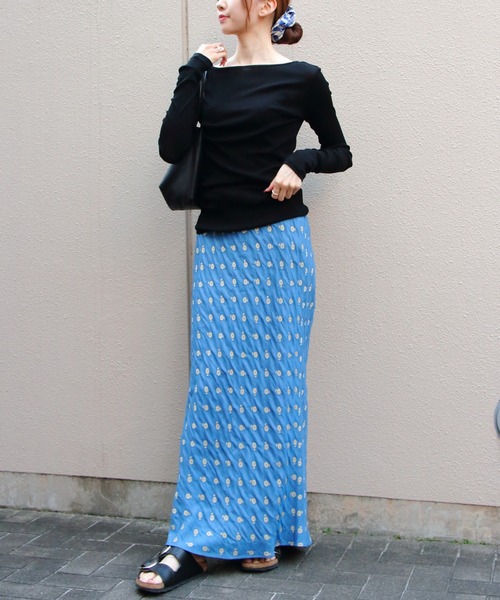 THE SHINZONE(ザ シンゾーン)の「THE SHINZONE/シンゾーン シアーリブロングスリーブTEE SHEER RIB LONG SLEEVE TEE 26SMSCU07(Tシャツ/カットソー・レディース・ネイビー/ブラウン/ブラック・FREE)」の8枚目の写真