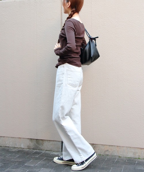 THE SHINZONE(ザ シンゾーン)の「THE SHINZONE/シンゾーン シアーリブロングスリーブTEE SHEER RIB LONG SLEEVE TEE 26SMSCU07(Tシャツ/カットソー・レディース・ネイビー/ブラウン/ブラック・FREE)」の18枚目の写真