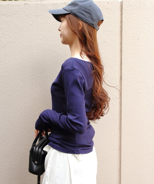 THE SHINZONE(ザ シンゾーン)の「THE SHINZONE/シンゾーン シアーリブロングスリーブTEE SHEER RIB LONG SLEEVE TEE 26SMSCU07(Tシャツ/カットソー・レディース・ネイビー/ブラウン/ブラック・FREE)」の22枚目の写真