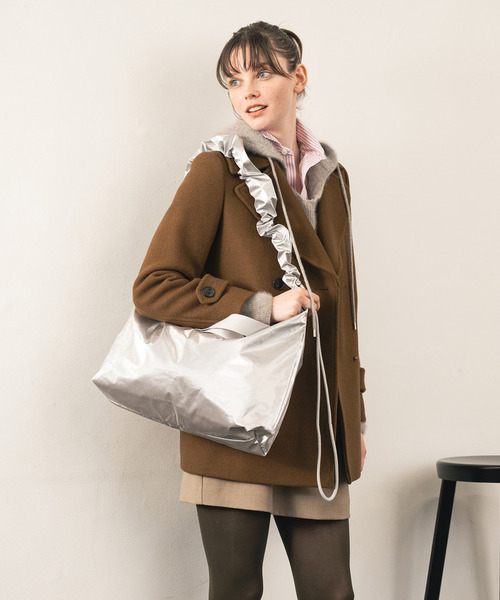LeSportsac(レスポートサック)の「GH DAILY TOTE フロストシルバーシャイン(トートバッグ・レディース・シルバー・FREE)」の4枚目の写真