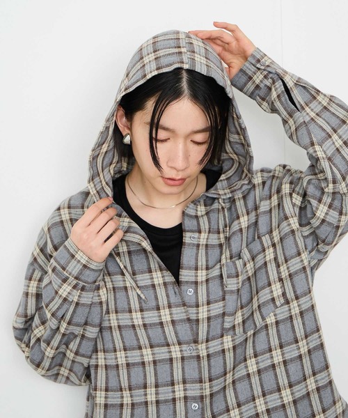 Mac-House(マックハウス)の「Idnes フードネルチェックシャツ(シャツ/ブラウス・レディース・グレー系1/グレー系2/ブラウン系・FREE)」の16枚目の写真