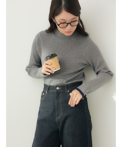 Te chichi（テチチ）の「【ZOZO限定】配色リブニットプルオーバー（ニット/セーター・レディース・グリーン/レッド/グレー/クリーム/オフホワイト/モカ/ラベンダー/ネイビー/ブラック/サックスブルー・F）」の3枚目の写真