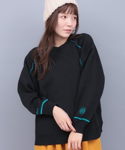 チチカカ（チチカカ）の「サンフェイスエンブロイダリー スウェットライクニットプルオーバー（ニット/セーター・レディース・ブラック/マスタード/ライトブルー・FREE）」の2枚目の写真