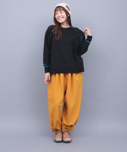 チチカカ（チチカカ）の「サンフェイスエンブロイダリー スウェットライクニットプルオーバー（ニット/セーター・レディース・ブラック/マスタード/ライトブルー・FREE）」の16枚目の写真