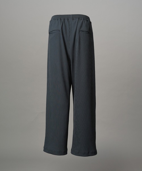 MAISON SPECIAL(メゾンスペシャル)の「《UNISEX》Omega Rib Pin Tuck Prime-Wide Pants/オメガリブピンタックプライムワイドパンツ【MAISON SPECIAL/メゾンスペシャル】■セットアップ対応■(スラックス・メンズ・グレー/チャコールグレー/ブラック・0/1/2)」の8枚目の写真