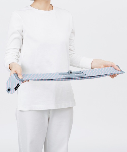 Shupatto(シュパット)の「マーナ(marna) Shupatto コンパクトバッグ M 一気にたためる エコバッグ(エコバッグ/サブバッグ・レディース・ベージュ×ブラック/ネイビー/ブルーグレー/グレー×ピンク・M)」の5枚目の写真