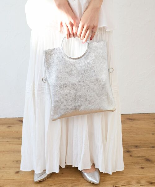 le.coeur blanc(ルクールブラン)の「MILLELA FIRENZE サークルハンドバッグ(ハンドバッグ・レディース・シルバー/ブラック/オフホワイト・FREE)」の17枚目の写真
