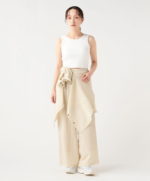 BEAMS HEART（ビームスハート）の「カップ付き クロップド タンク（タンクトップ・レディース・ライトグレー/チャコールグレー/オフホワイト・MEDIUM/SMALL）」の4枚目の写真