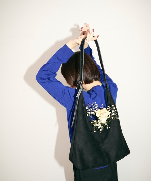 TONER（トナー）の「スエードトーンバッグ/ロゴプレート付き（ショルダーバッグ・レディース・ブラック/ベージュ/ブラウン・FREE）」の15枚目の写真