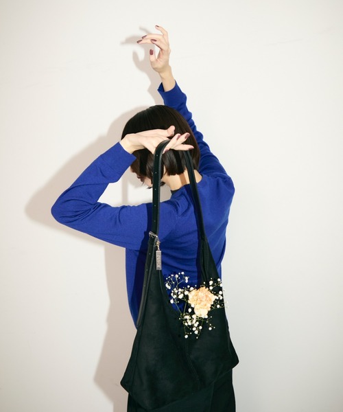 TONER（トナー）の「スエードトーンバッグ/ロゴプレート付き（ショルダーバッグ・レディース・ブラック/ベージュ/ブラウン・FREE）」の16枚目の写真