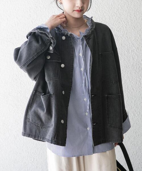 ITEMS URBANRESEARCH（アイテムズ アーバンリサーチ）の「デニムオーバーノーカラージャケット（デニムジャケット・レディース・ブラック/グレー/ブルー・FREE）」の11枚目の写真