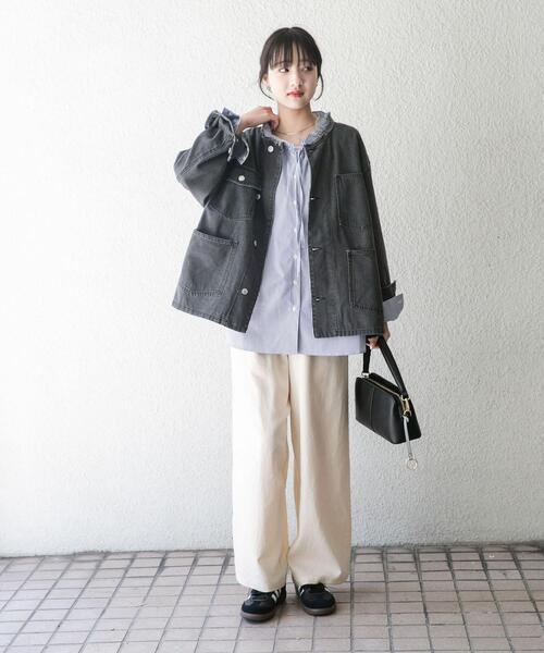 ITEMS URBANRESEARCH（アイテムズ アーバンリサーチ）の「デニムオーバーノーカラージャケット（デニムジャケット・レディース・ブラック/グレー/ブルー・FREE）」の15枚目の写真