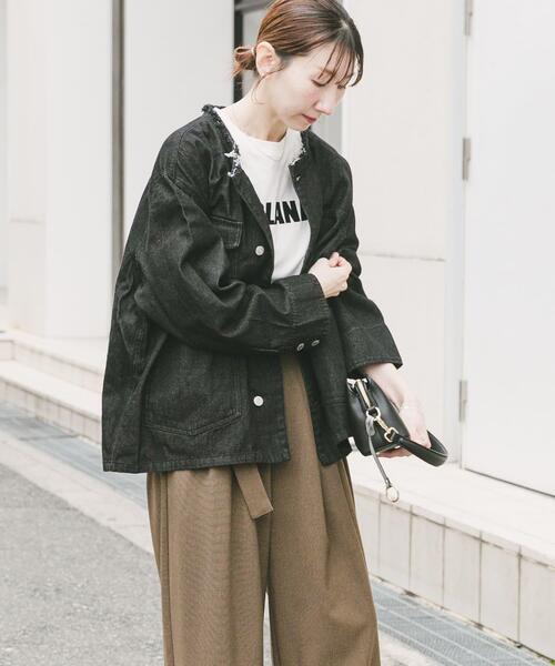 ITEMS URBANRESEARCH(アイテムズ アーバンリサーチ)の「デニムオーバーノーカラージャケット(デニムジャケット・レディース・ブラック/グレー/ブルー・FREE)」の21枚目の写真