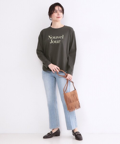OPAQUE.CLIP(オペークドットクリップ)の「ロゴプリントロングTシャツ【洗濯機OK】(Tシャツ/カットソー・レディース・チャコールグレー/ホワイト・00)」の8枚目の写真